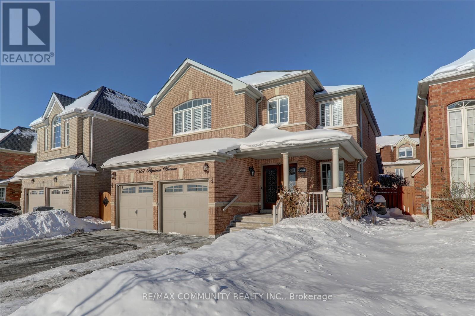 3367 Aquinas Avenue, Mississauga, Ontario  L5M 7L2 - Photo 2 - W12751296