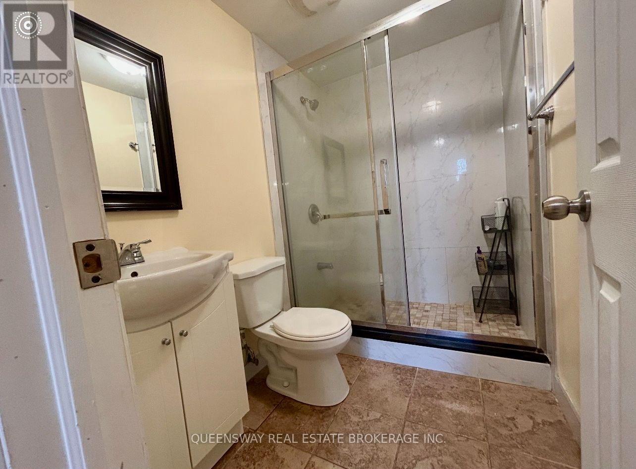 2 - 23 Robert Attersley Drive E, Whitby (Taunton North), Ontario  L1R 3E3 - Photo 5 - E12806012