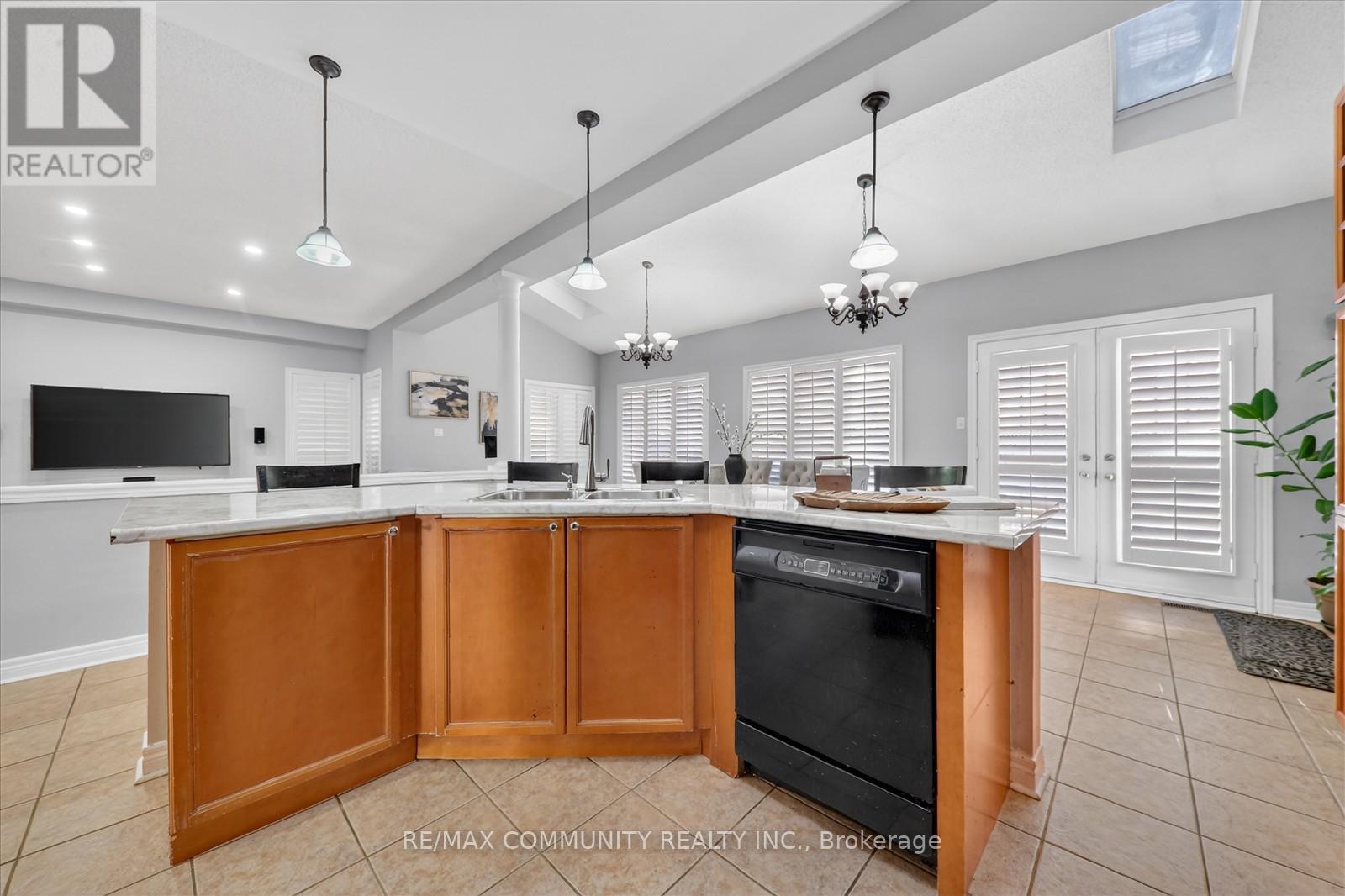 3367 Aquinas Avenue, Mississauga, Ontario  L5M 7L2 - Photo 19 - W12751296