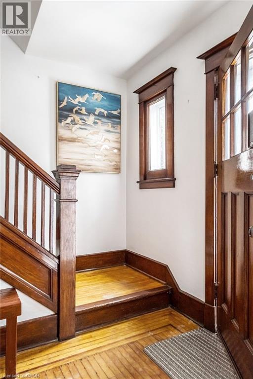 131 Barclay Street, Hamilton, Ontario  L8S 1P6 - Photo 3 - 40806411