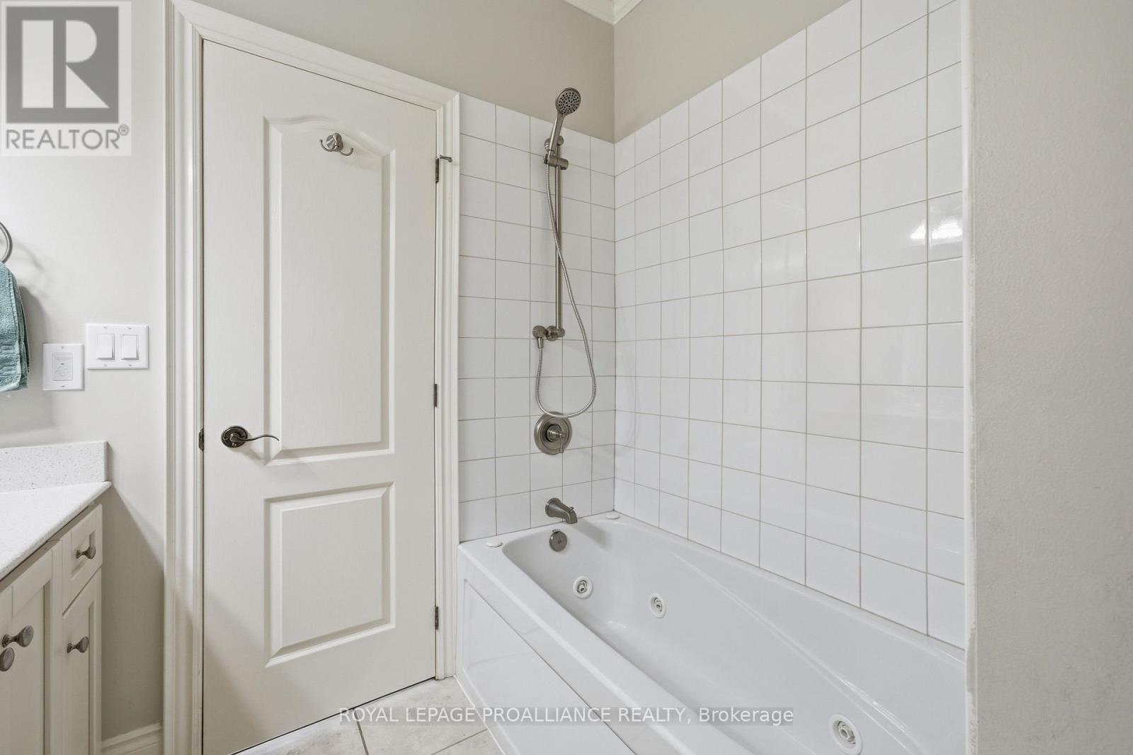 20 Pulla Street, Quinte West, Ontario  K8V 5P7 - Photo 22 - X12806258