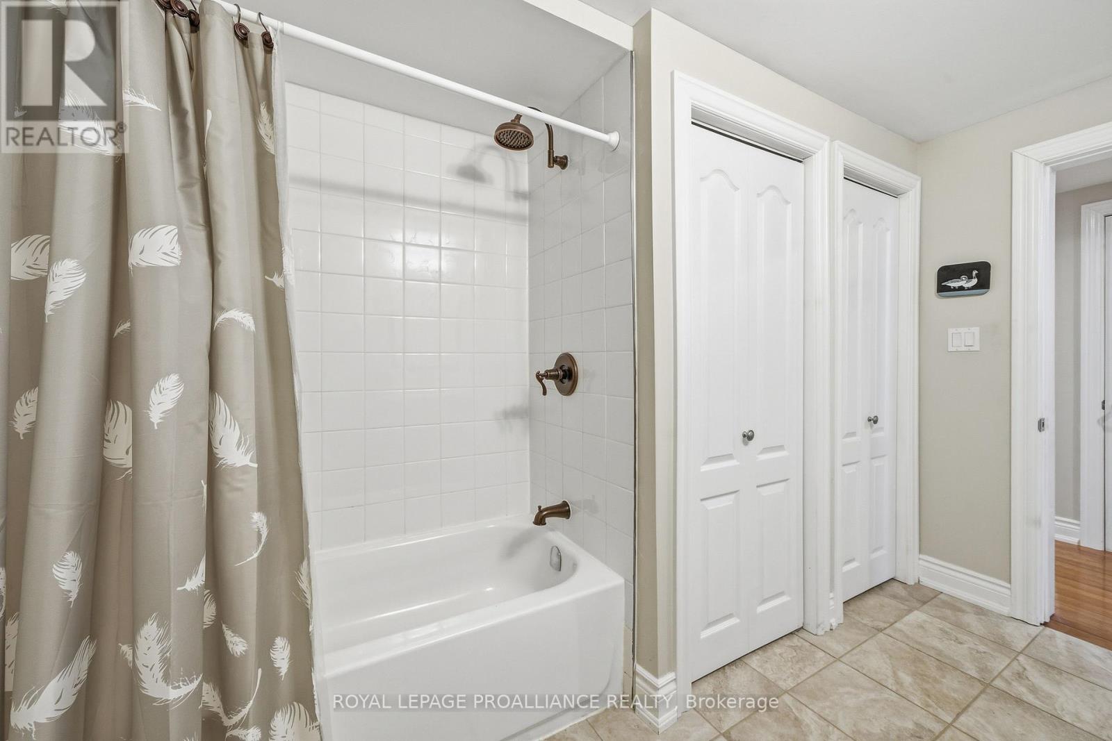 20 Pulla Street, Quinte West, Ontario  K8V 5P7 - Photo 34 - X12806258