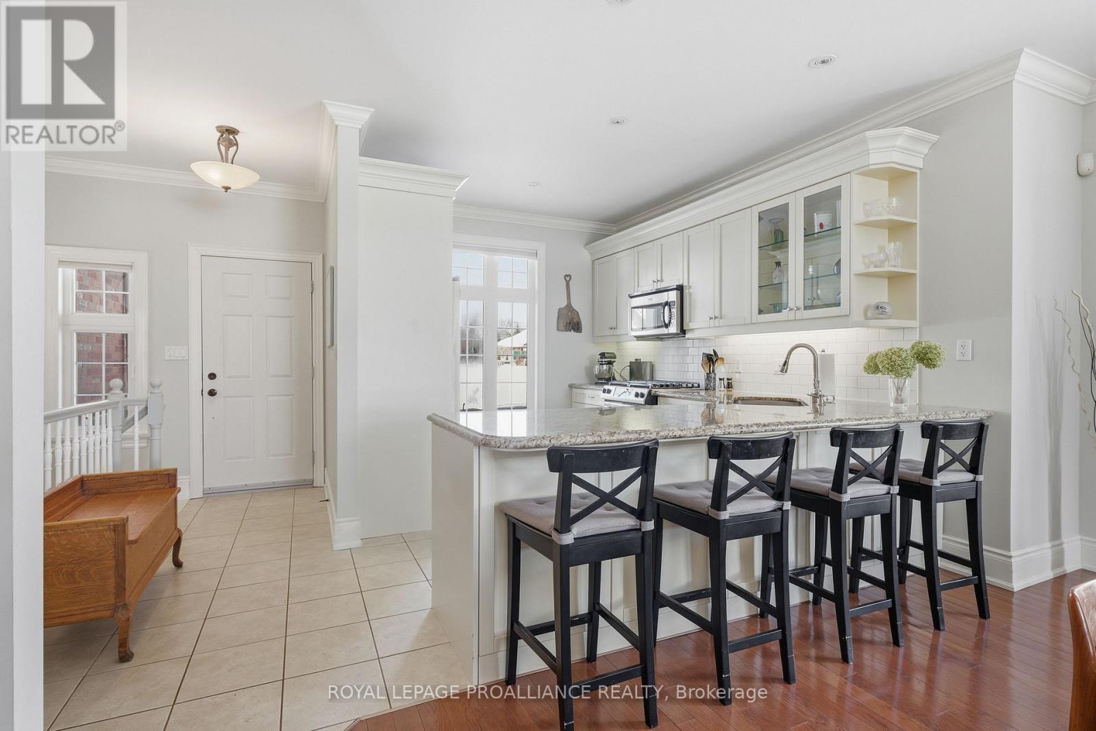 20 Pulla Street, Quinte West, Ontario  K8V 5P7 - Photo 6 - X12806258