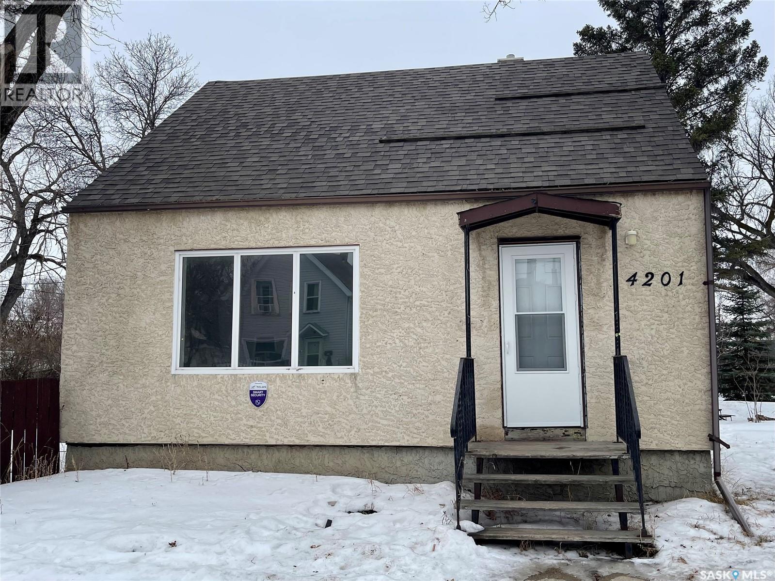 4201 6th Avenue, Regina, Saskatchewan  S4T 0N7 - Photo 2 - SK028125