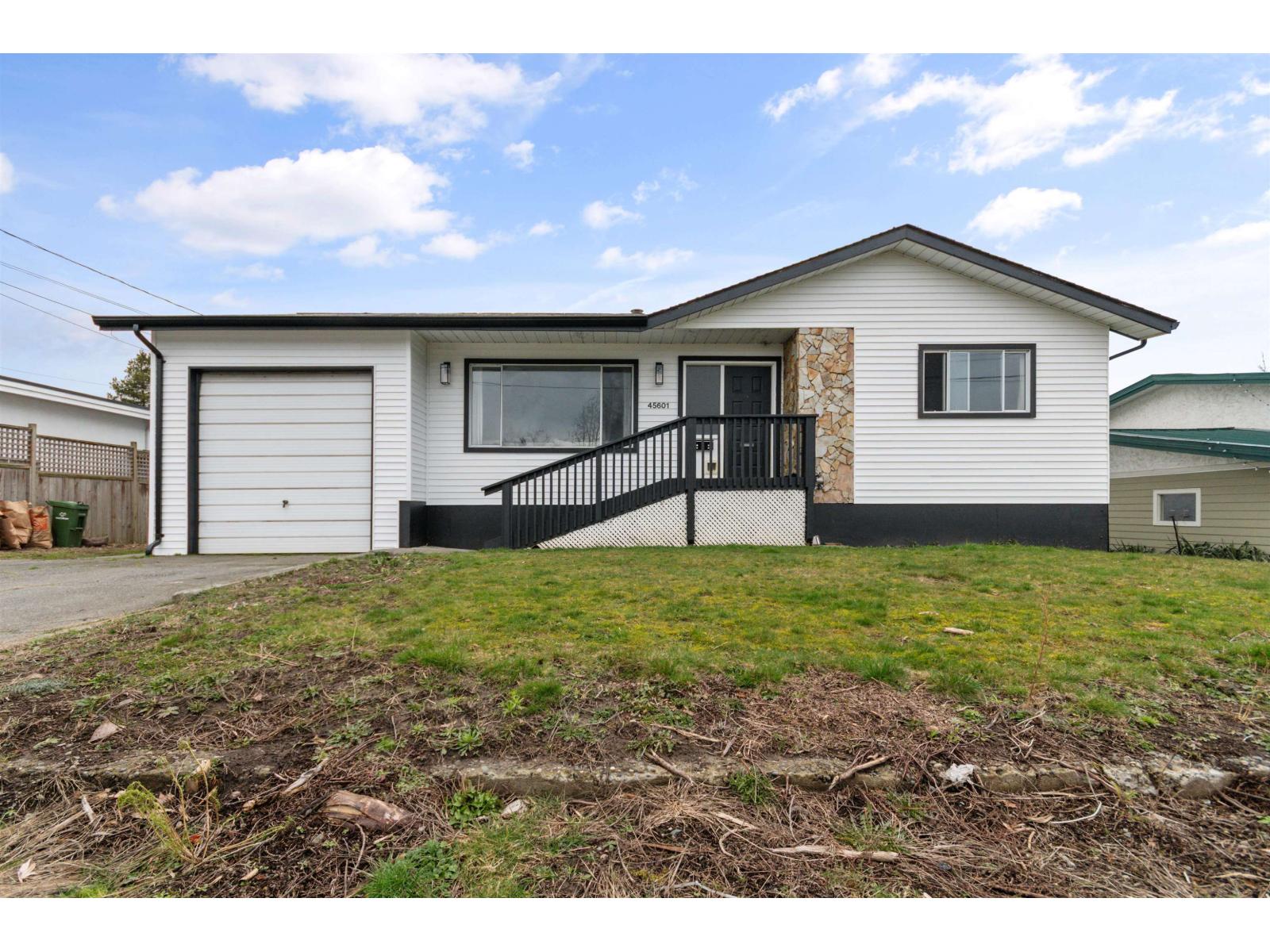 45601 Fernway Avenue, Chilliwack Proper West, Chilliwack, British Columbia  V2P 3B2 - Photo 2 - R3091905