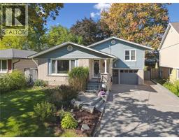 115 SWEETBRIAR Drive, Kitchener, Ontario