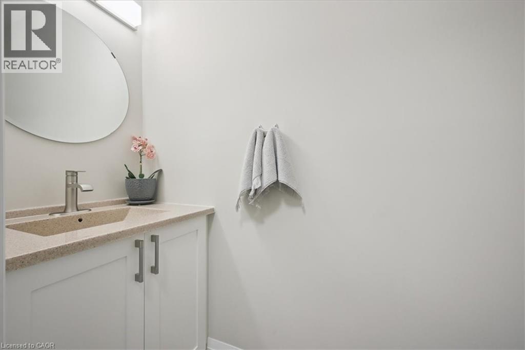 2387 Rushbury Court, Burlington, Ontario  L7P 3V8 - Photo 21 - 40806342