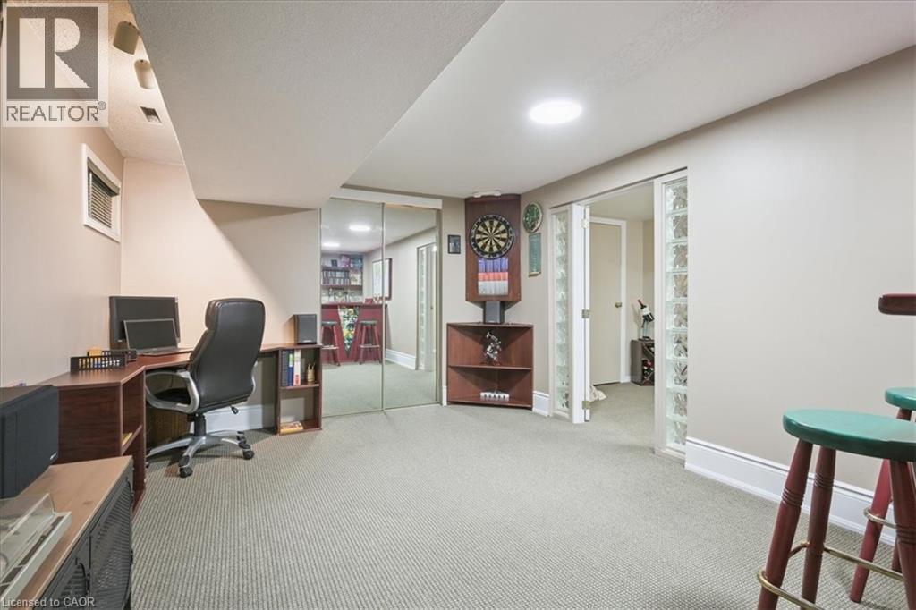 2387 Rushbury Court, Burlington, Ontario  L7P 3V8 - Photo 33 - 40806342