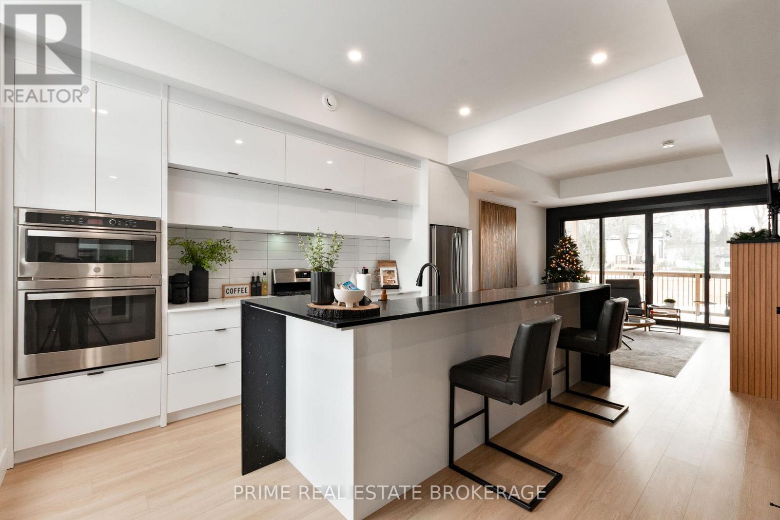 1 - 417 Baseline Road E, London South, Ontario  N6C 2P5 - Photo 4 - X12806132