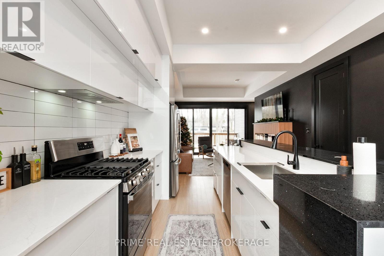 1 - 417 Baseline Road E, London South, Ontario  N6C 2P5 - Photo 5 - X12806132