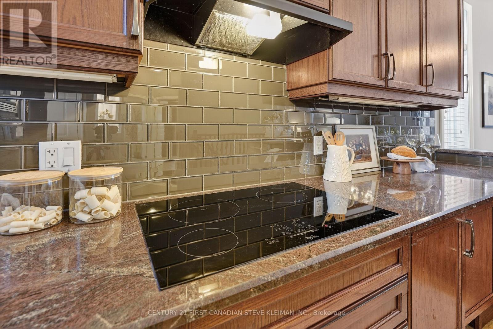 Photo 11 of 47 for 1450 Lawson Road