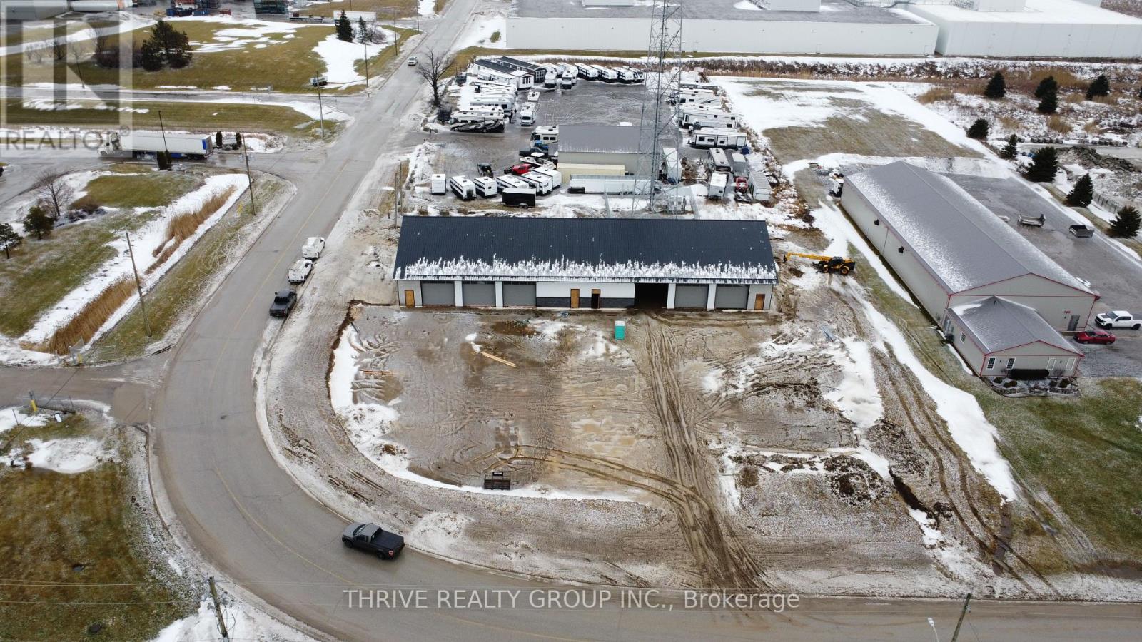 775 Wright Street, Strathroy-Caradoc (Ne), Ontario  N7G 3H8 - Photo 4 - X12806246