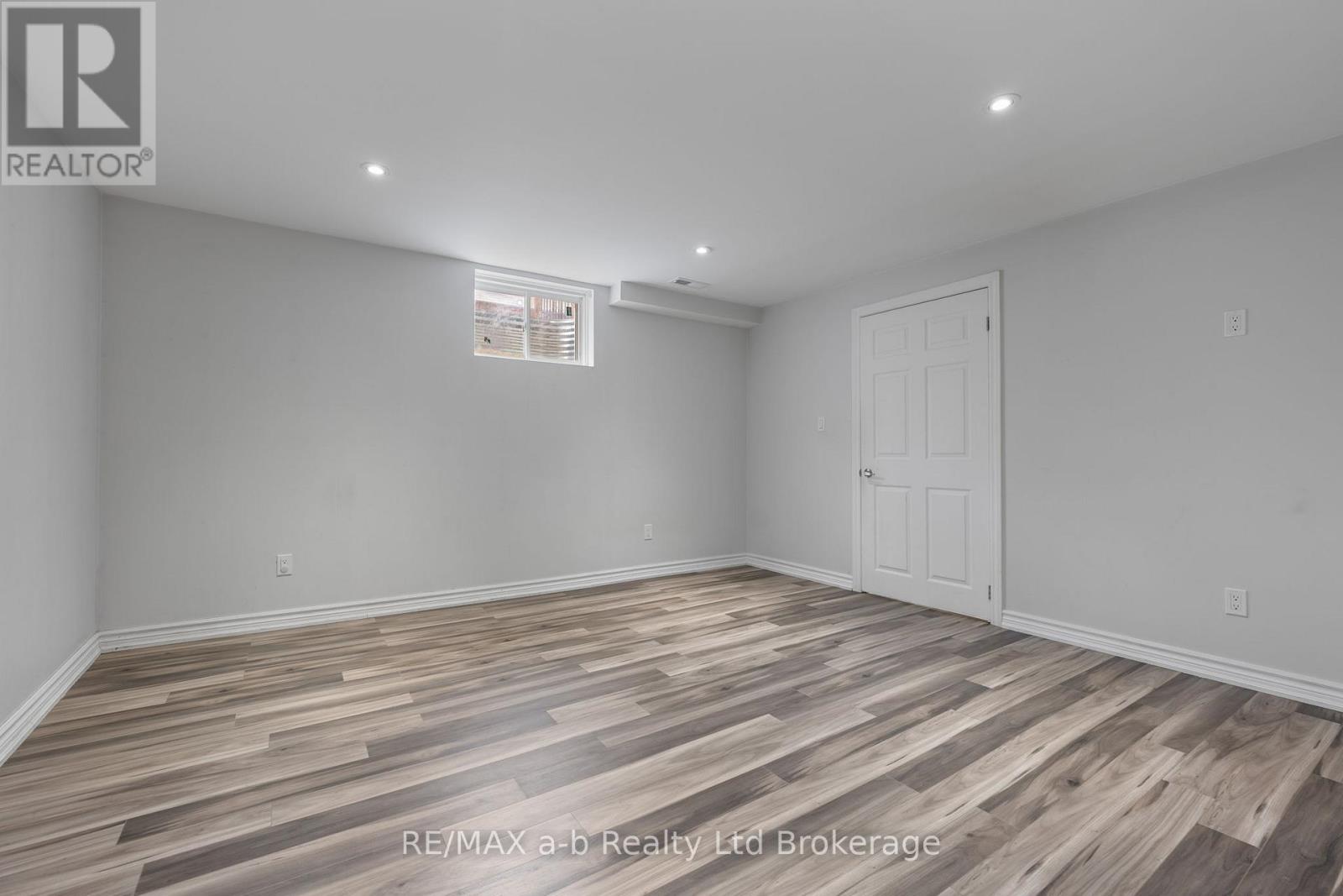 687 Spitfire Street, Woodstock, Ontario  N4T 0B1 - Photo 25 - X12805606