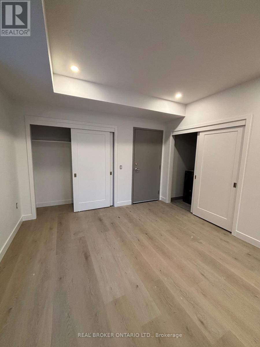 4 - 184 Woodroffe Avenue, Ottawa, Ontario  K2A 3T9 - Photo 3 - X12806170