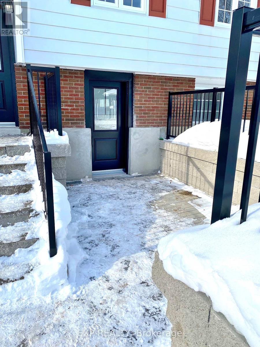 2042 Tawney Avenue, Ottawa, Ontario  K1G 1B8 - Photo 1 - X12806172