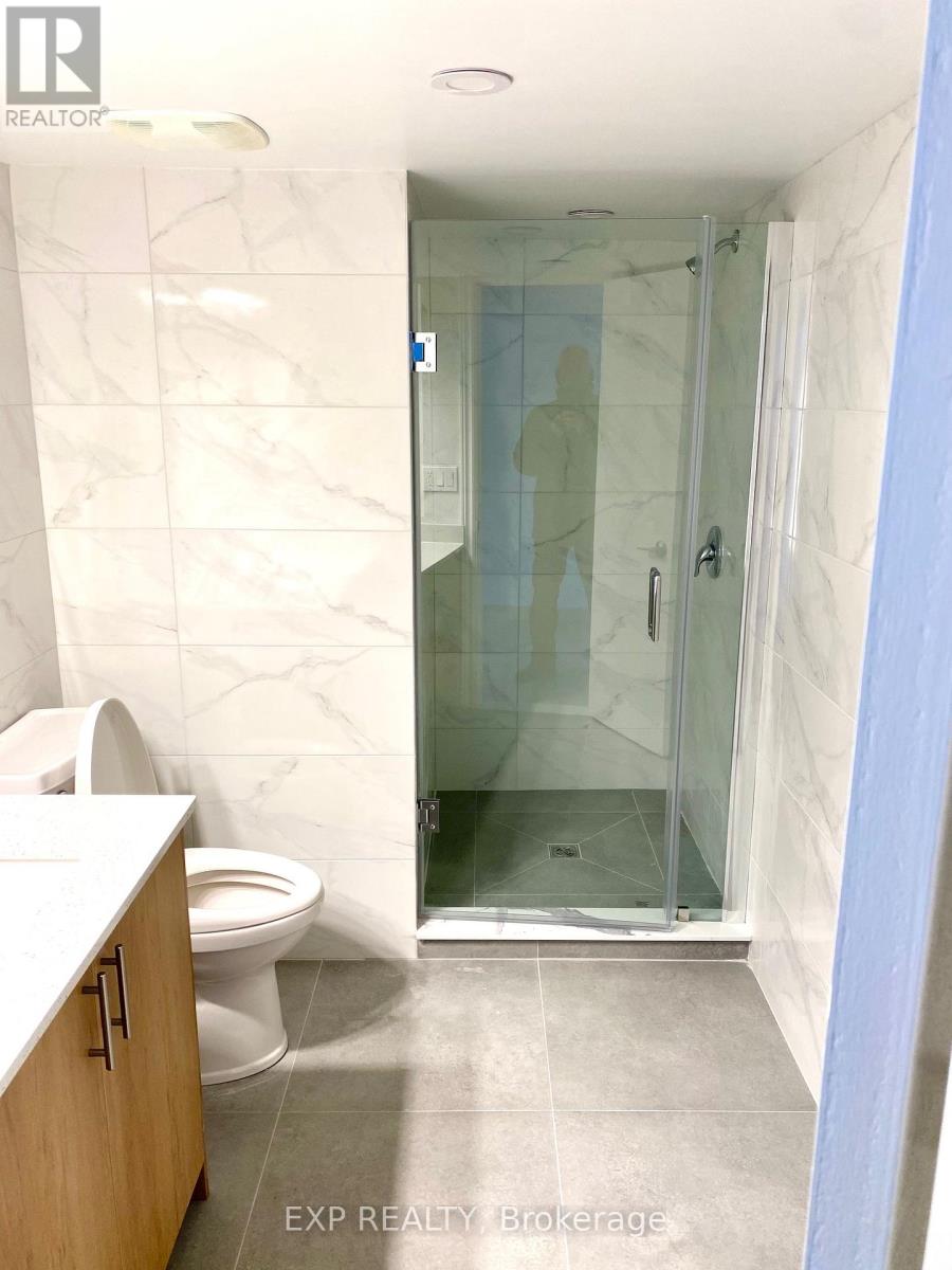 2042 Tawney Avenue, Ottawa, Ontario  K1G 1B8 - Photo 7 - X12806172