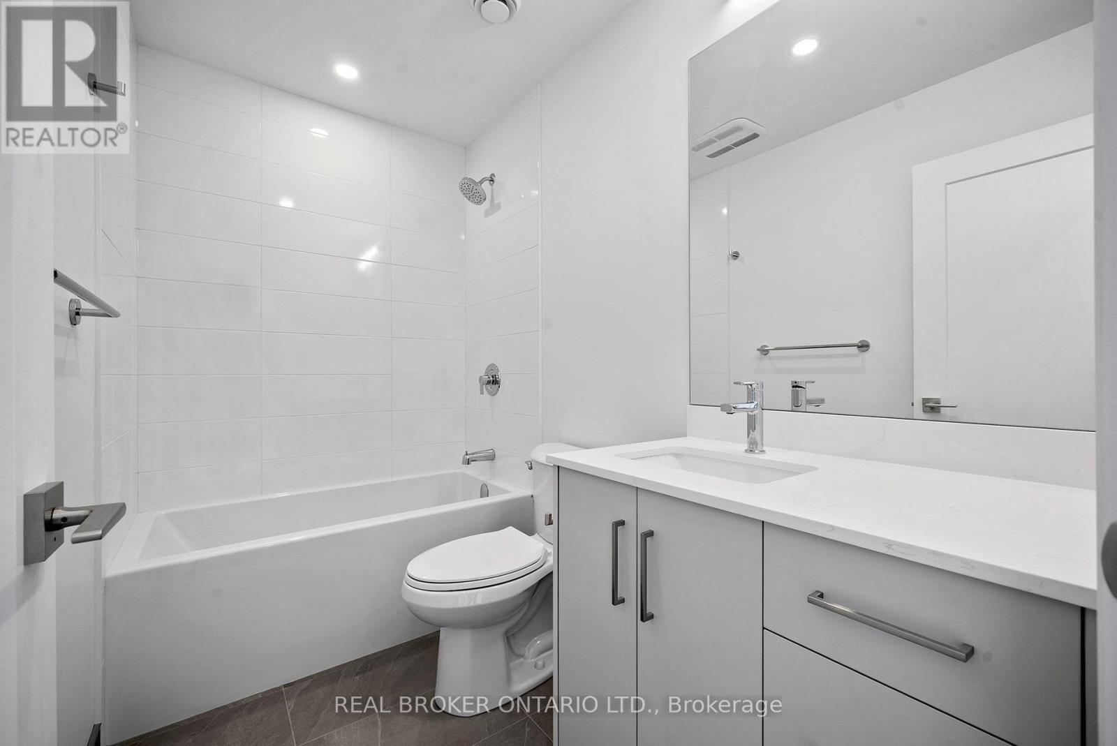 6 - 184 Woodroffe Avenue, Ottawa, Ontario  K2A 3T9 - Photo 7 - X12806174