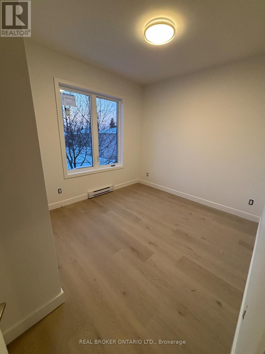 6 - 184 Woodroffe Avenue, Ottawa, Ontario  K2A 3T9 - Photo 8 - X12806174