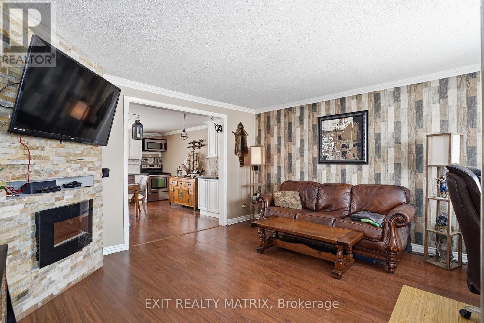 1691-1695 Saint-Laurent Street, Clarence-Rockland, Ontario  K4K 1C2 - Photo 28 - X12806278