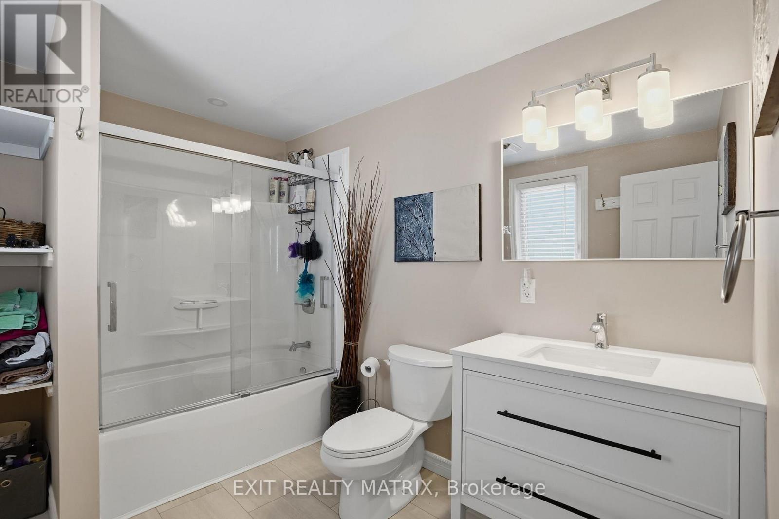 1691-1695 Saint-Laurent Street, Clarence-Rockland, Ontario  K4K 1C2 - Photo 34 - X12806278