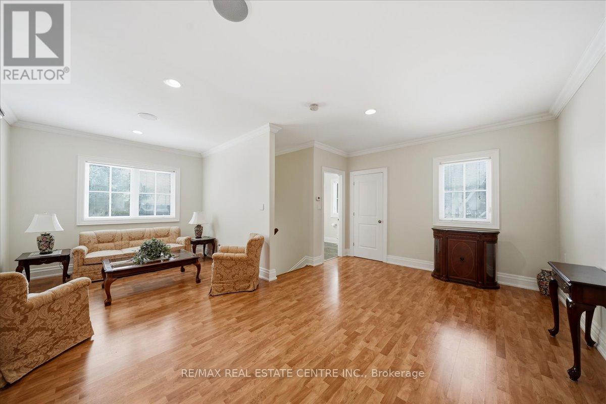 65 Kingswood Drive, King, Ontario  L7B 1K8 - Photo 32 - N12806104