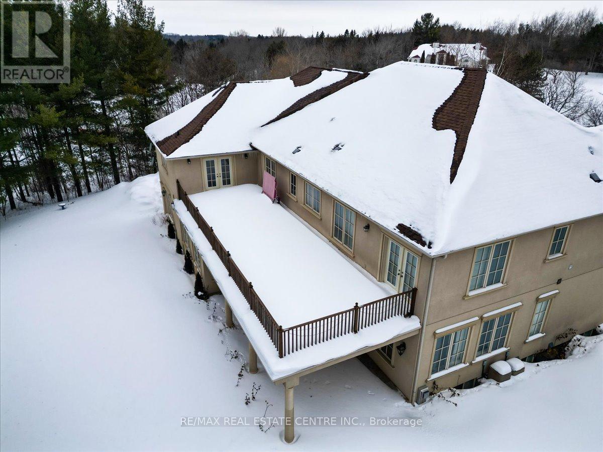 65 Kingswood Drive, King, Ontario  L7B 1K8 - Photo 47 - N12806104