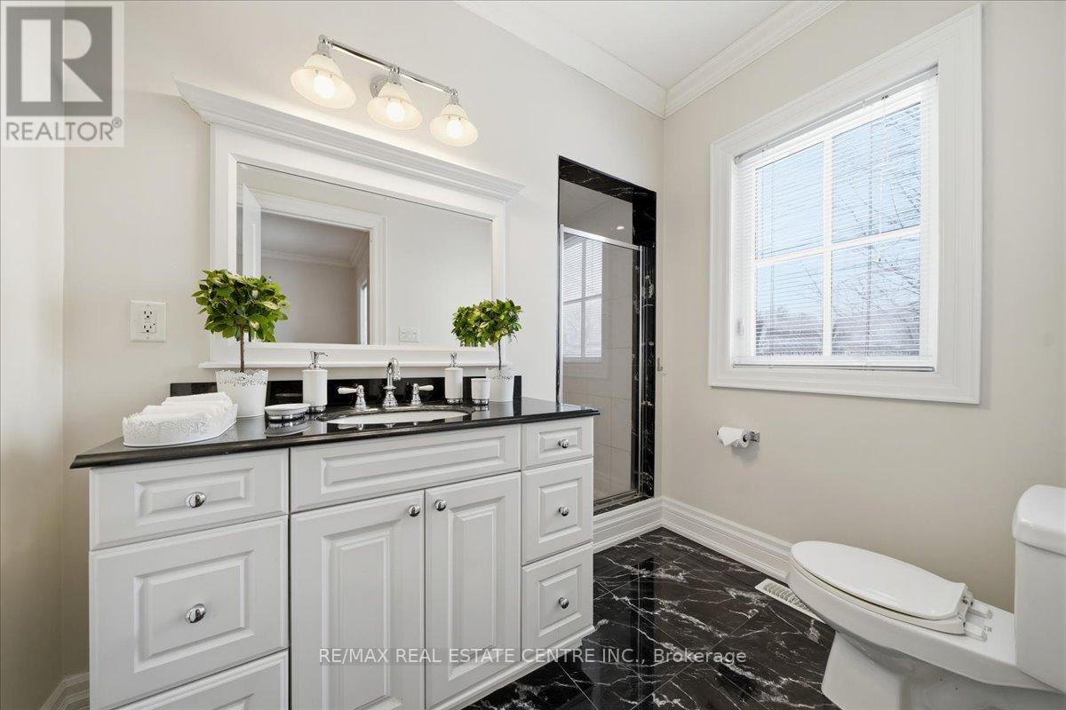 65 Kingswood Drive, King, Ontario  L7B 1K8 - Photo 35 - N12806104