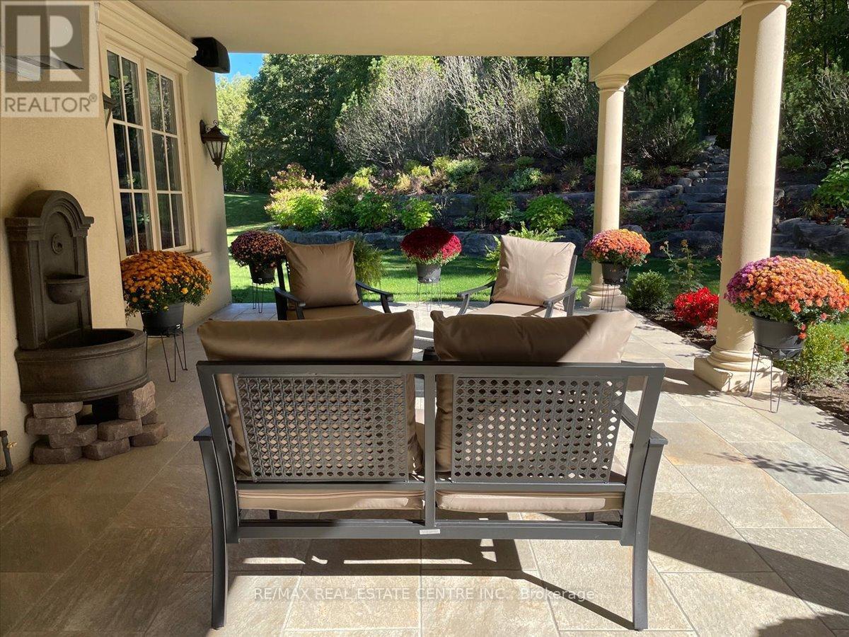 65 Kingswood Drive, King, Ontario  L7B 1K8 - Photo 41 - N12806104