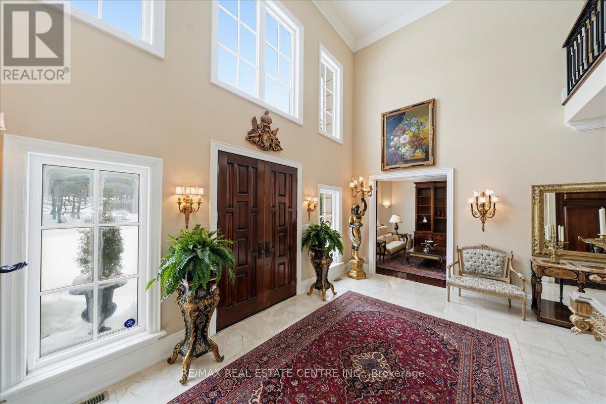 65 Kingswood Drive, King, Ontario  L7B 1K8 - Photo 6 - N12806104