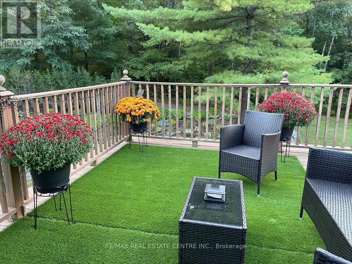 65 Kingswood Drive, King, Ontario  L7B 1K8 - Photo 42 - N12806104