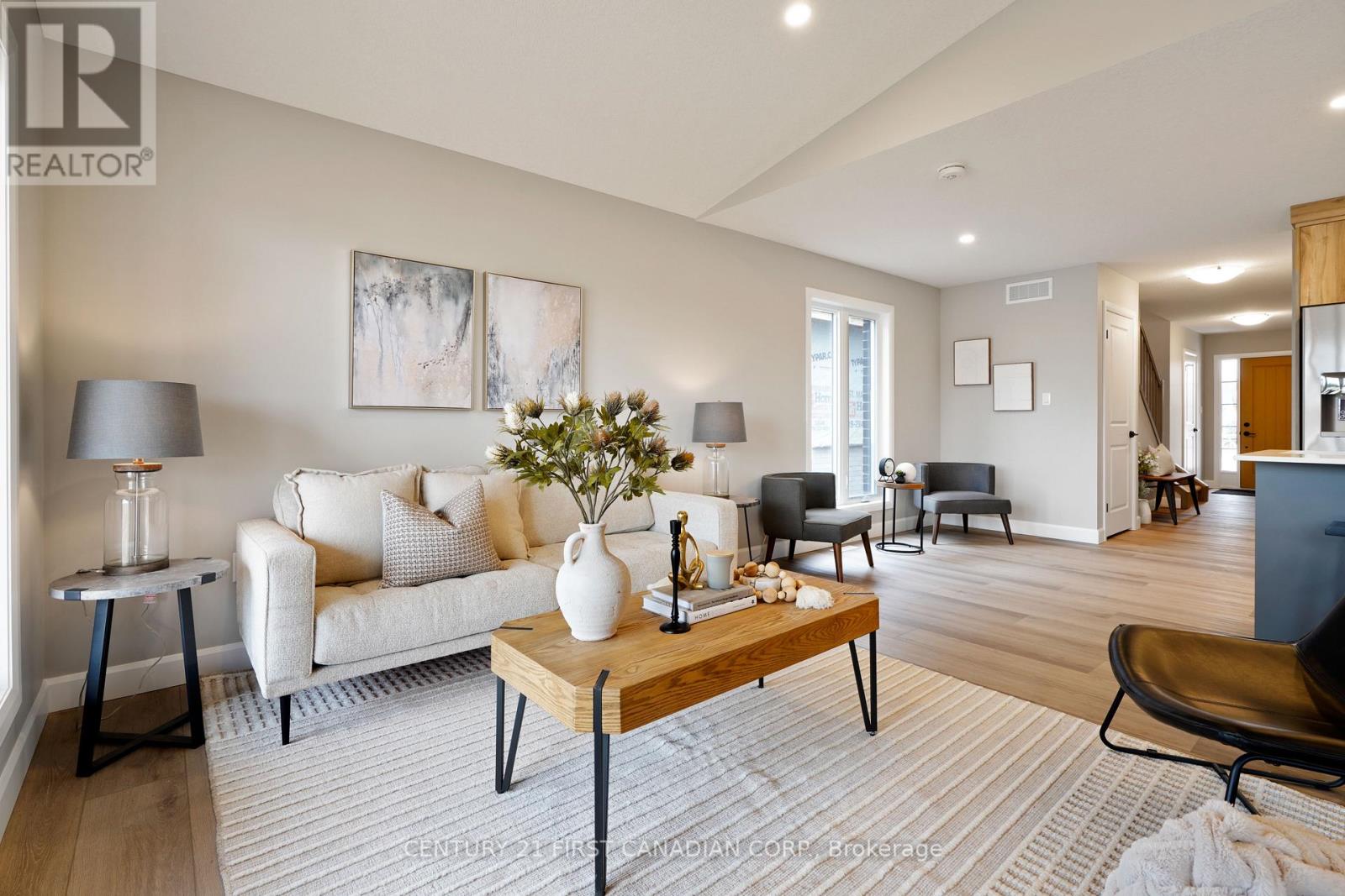 9 Postma Crescent, North Middlesex, Ontario  N0M 1A0 - Photo 7 - X12480207