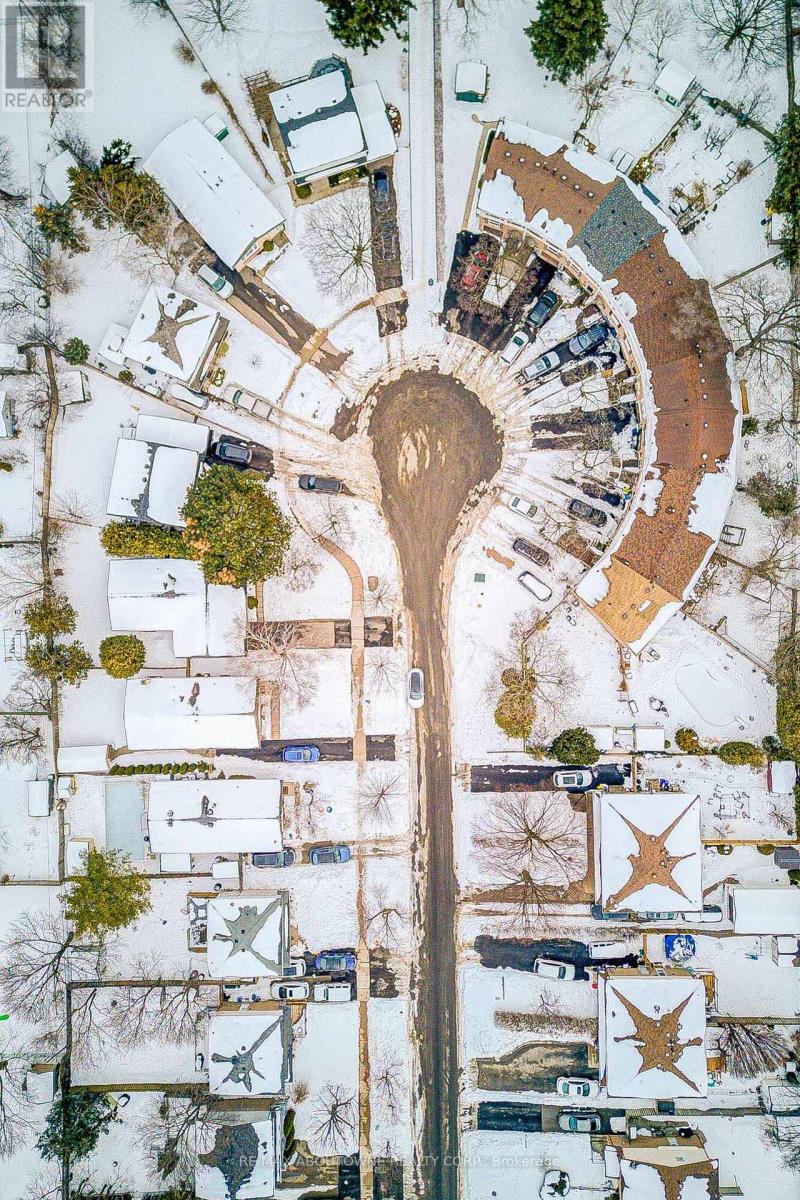 100 OAKDALE DRIVE, Oakville, Ontario