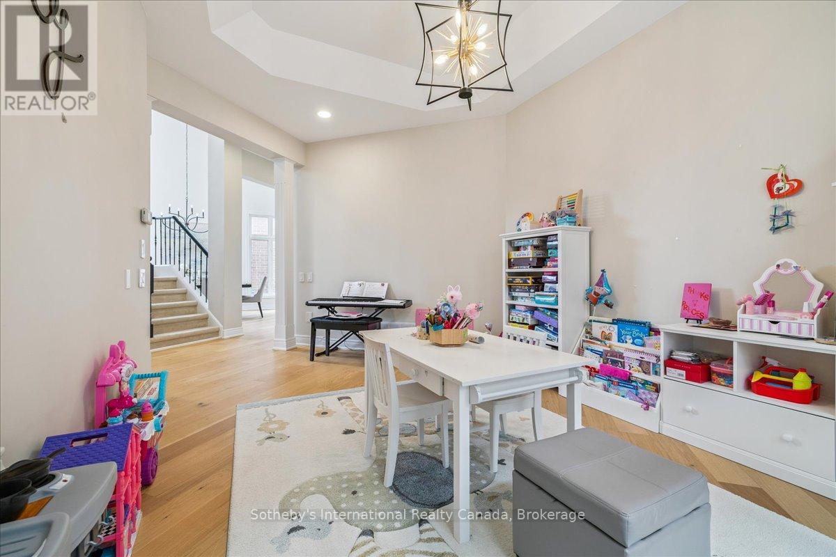 2509 Armour Crescent, Burlington, Ontario  L7M 4S7 - Photo 12 - W12806230