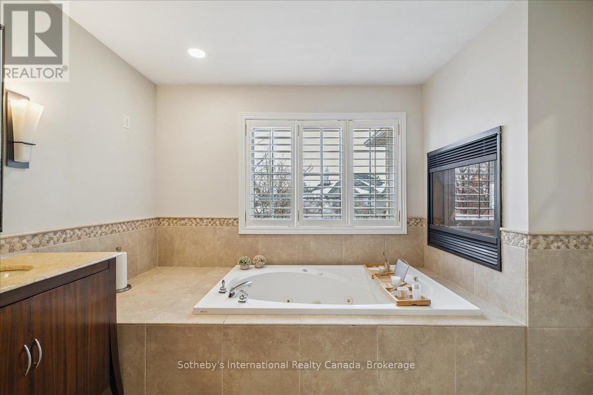 2509 Armour Crescent, Burlington, Ontario  L7M 4S7 - Photo 32 - W12806230