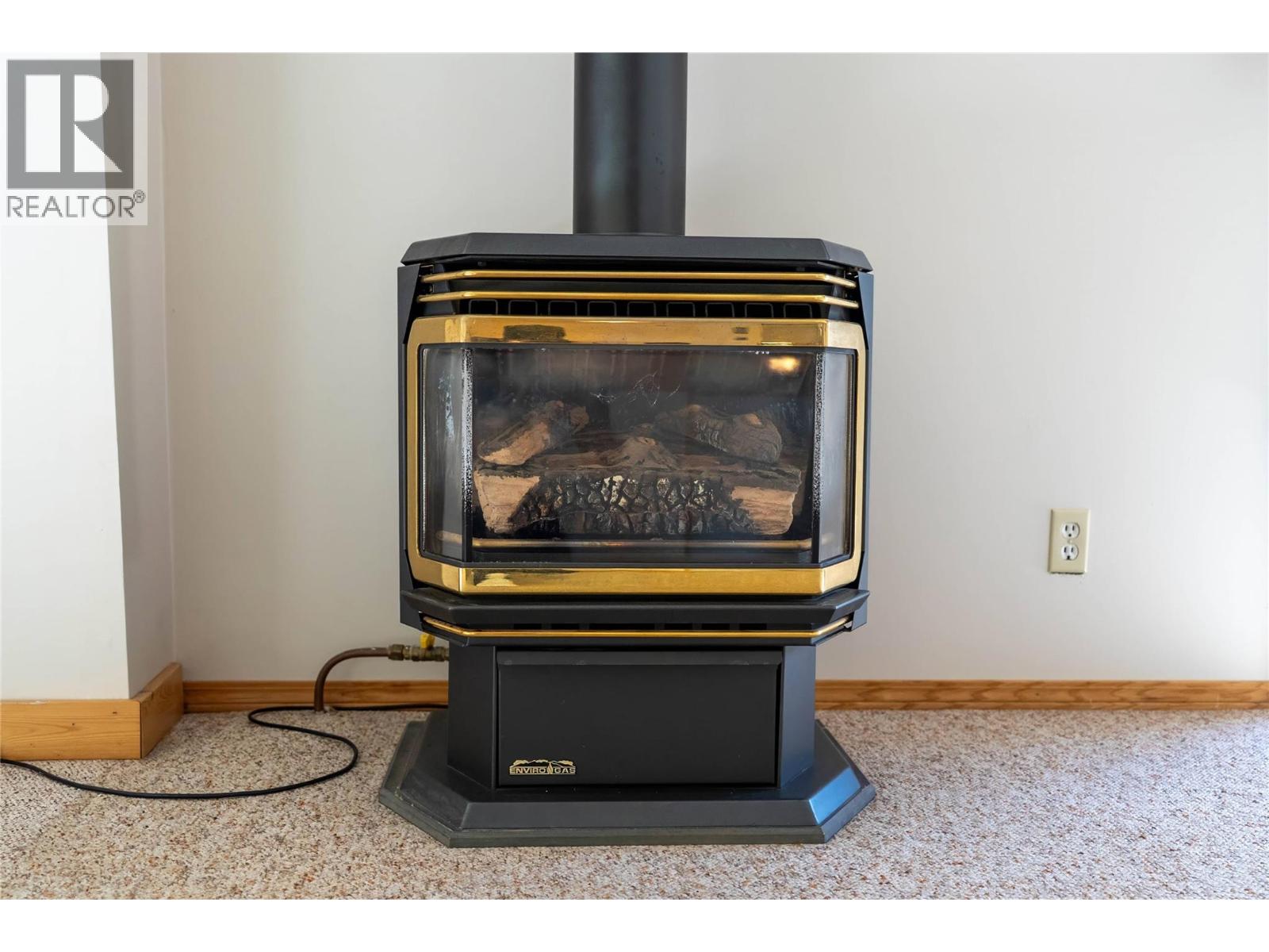 7825 Jaffray Baynes Lake Road Road, Jaffray, British Columbia  V0B 1T4 - Photo 13 - 10376529