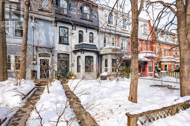 46 Phoebe Street, Toronto, Ontario  M5T 1A9 - Photo 2 - C12806140