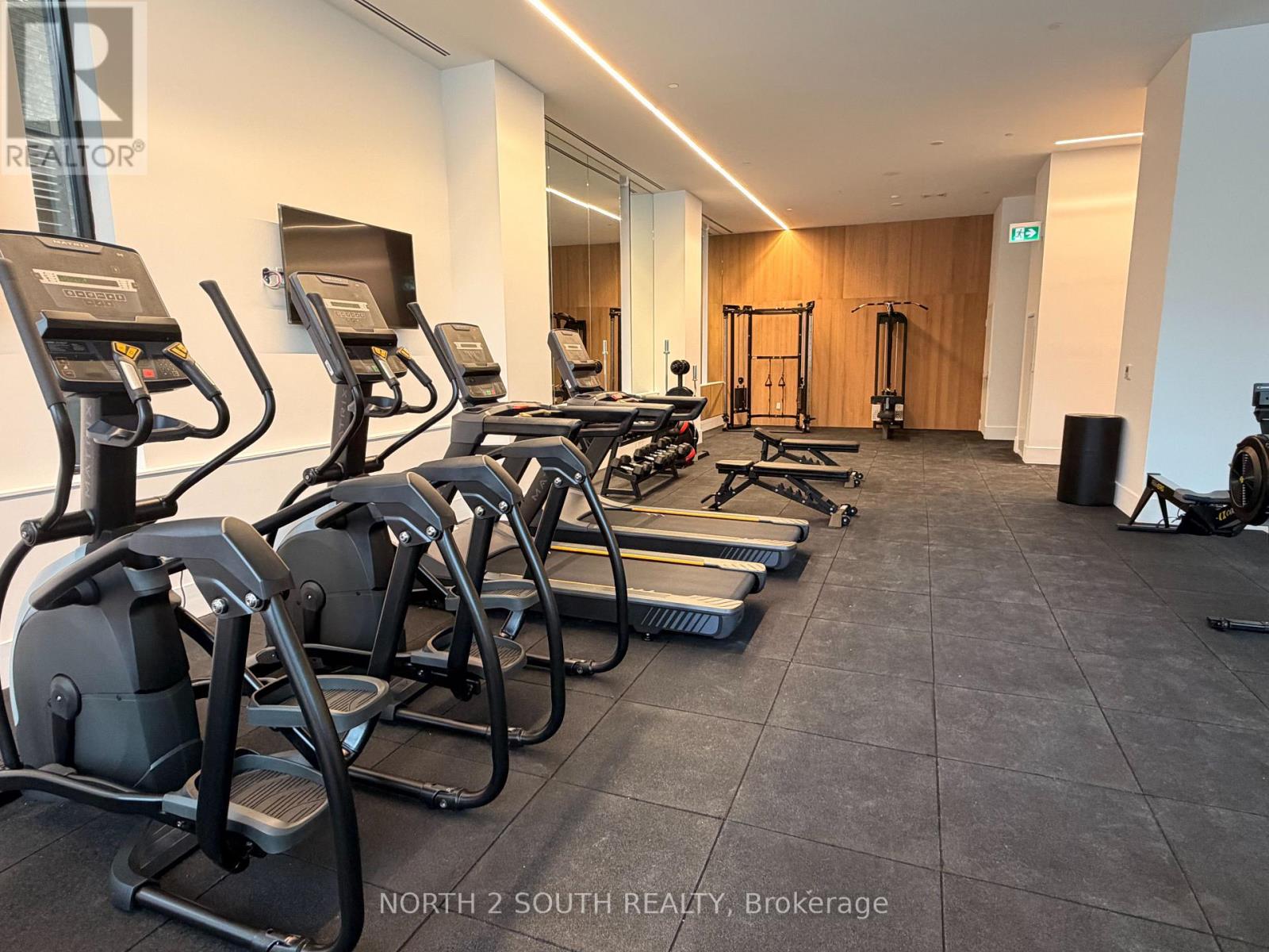 604 - 1720 Bayview Avenue E, Toronto (Mount Pleasant East), Ontario  M4G 0E5 - Photo 8 - C12806162