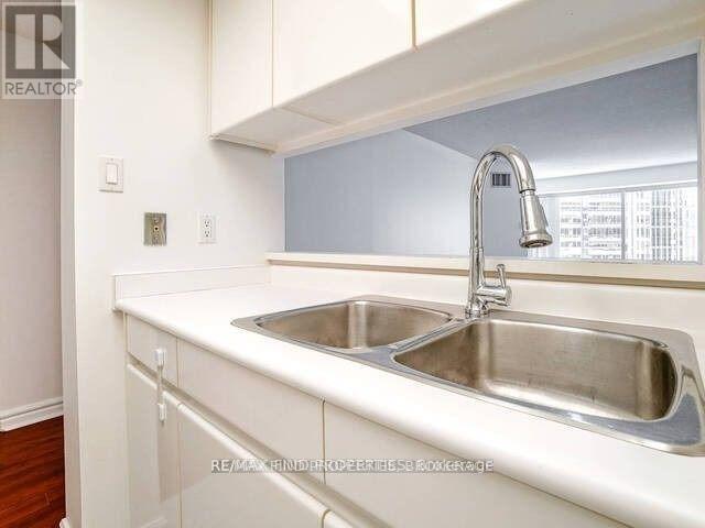 604 - 33 University Avenue, Toronto, Ontario  M5J 2S7 - Photo 12 - C12806196