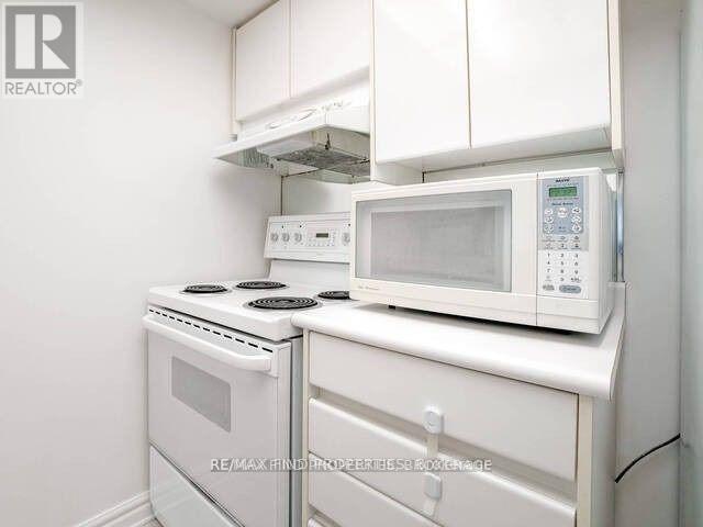 604 - 33 University Avenue, Toronto, Ontario  M5J 2S7 - Photo 26 - C12806196