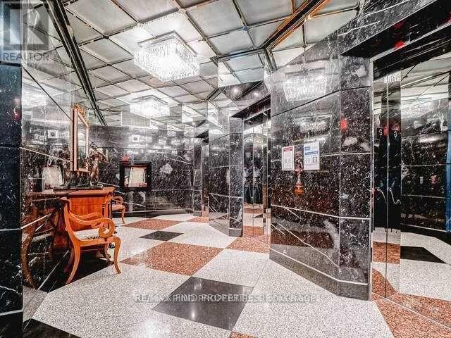 604 - 33 University Avenue, Toronto, Ontario  M5J 2S7 - Photo 8 - C12806196