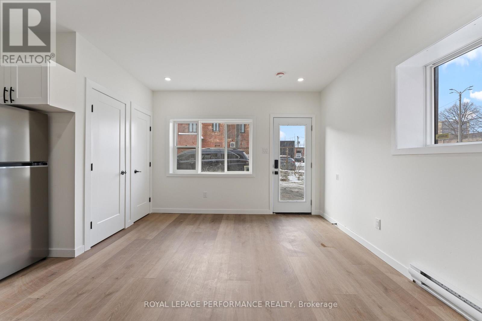 1 - 102 Sydney Street, Cornwall, Ontario  K6H 3H2 - Photo 7 - X12806220