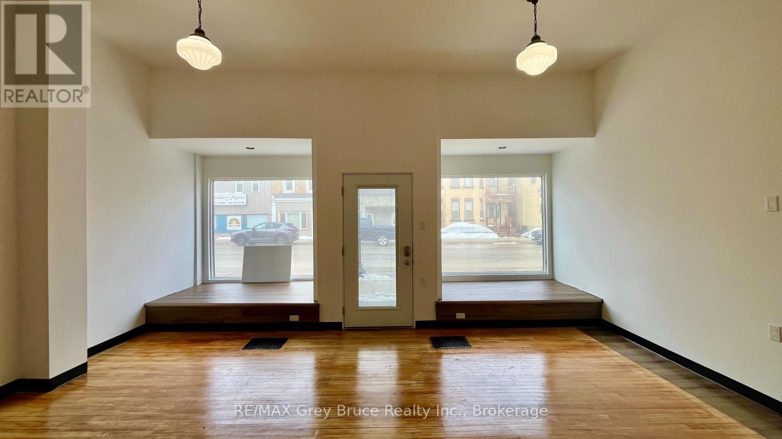 95 1st Avenue, Arran-Elderslie, Ontario  N0G 1L0 - Photo 10 - X12448012