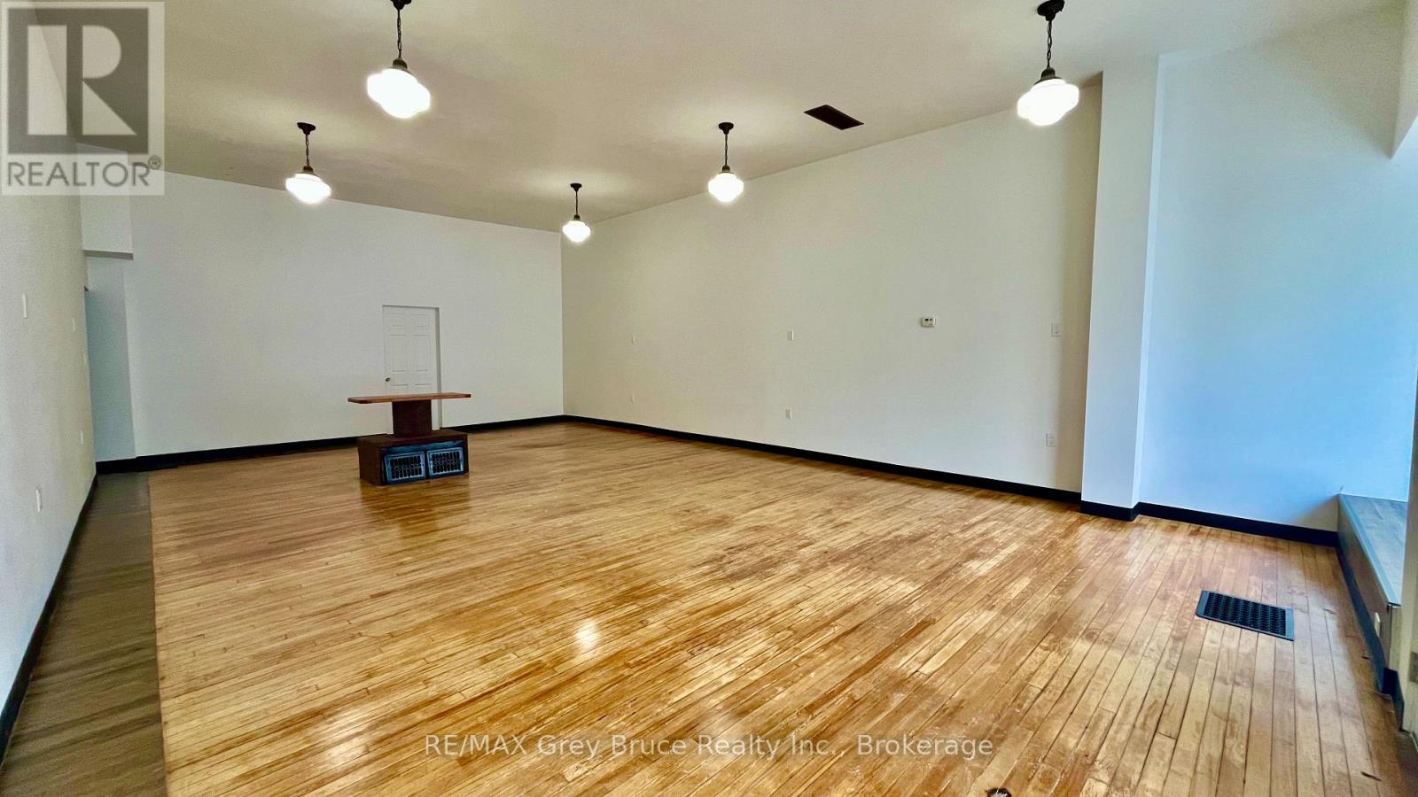 95 1st Avenue, Arran-Elderslie, Ontario  N0G 1L0 - Photo 8 - X12448012