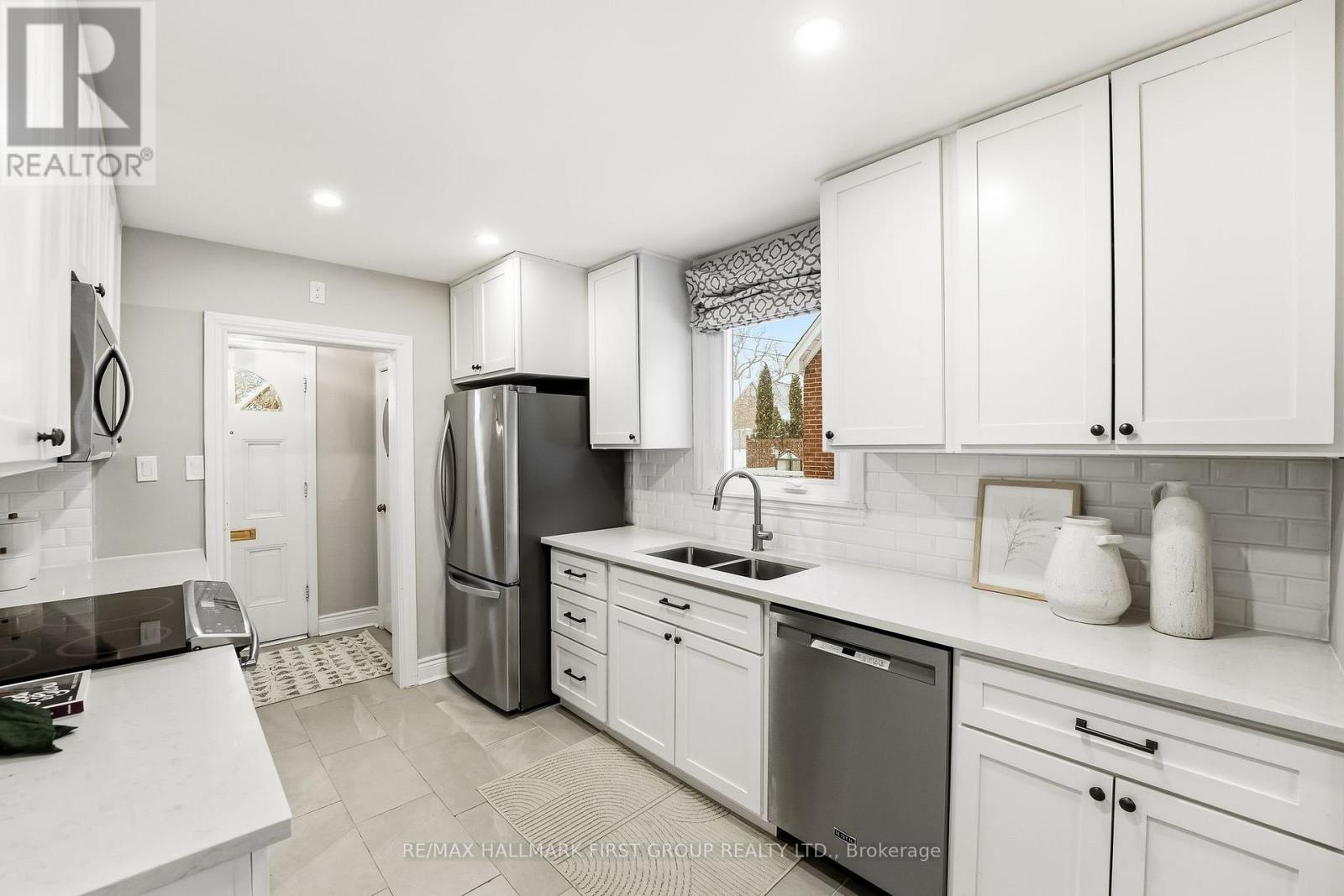 98 Sutherland Avenue, Oshawa, Ontario  L1G 2G5 - Photo 10 - E12806232