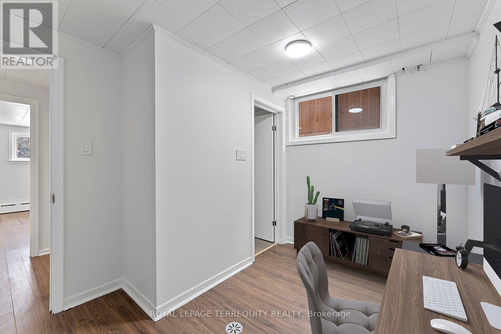 6 Peacham Crescent, Toronto, Ontario  M3M 1S1 - Photo 49 - W12787574