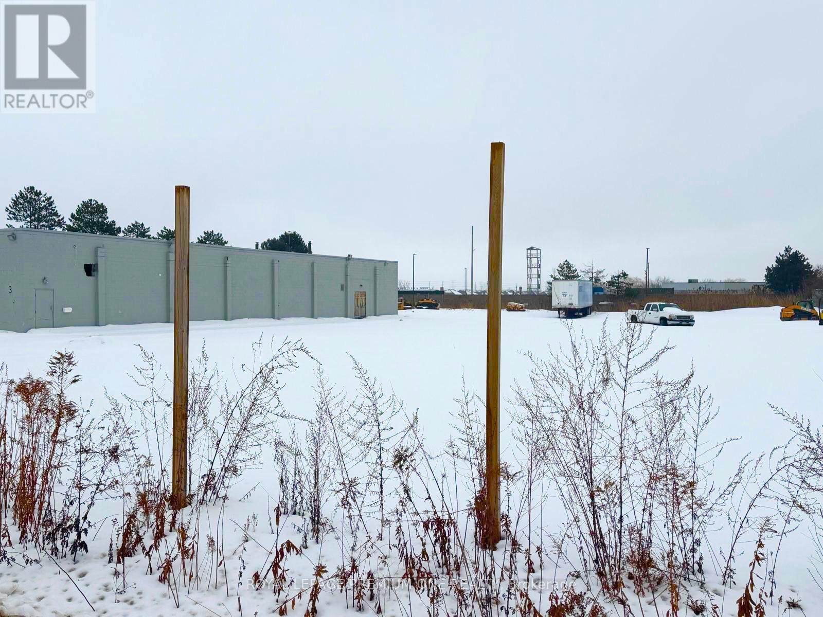 3 Industrial Road, Caledon, Ontario  L7E 1K6 - Photo 5 - W12805452