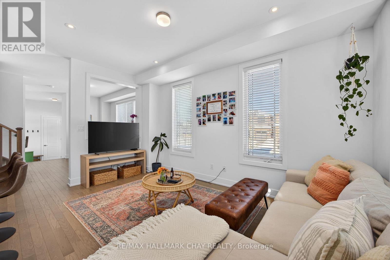 1 Milady Crescent, Barrie, Ontario  L9J 0X3 - Photo 13 - S12806208