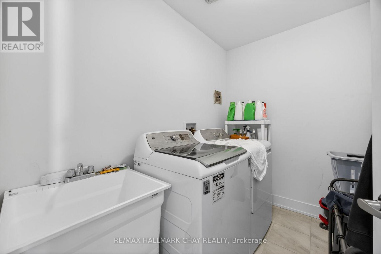 1 Milady Crescent, Barrie, Ontario  L9J 0X3 - Photo 23 - S12806208