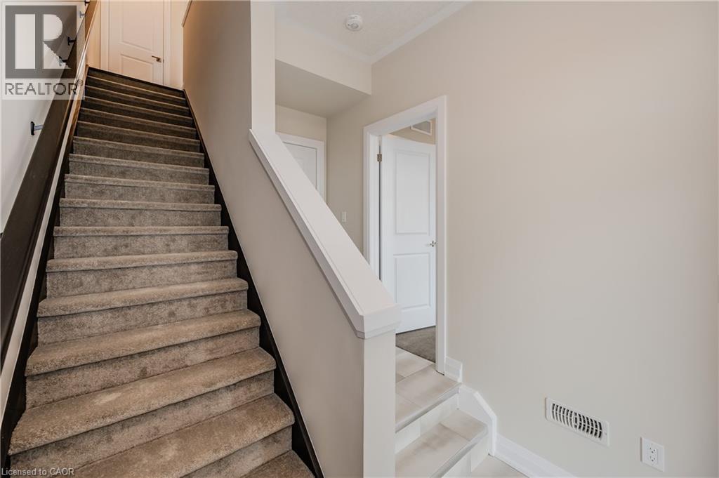 271 Grey Silo Road Unit# 67, Waterloo, Ontario  N2K 0E9 - Photo 5 - 40796808