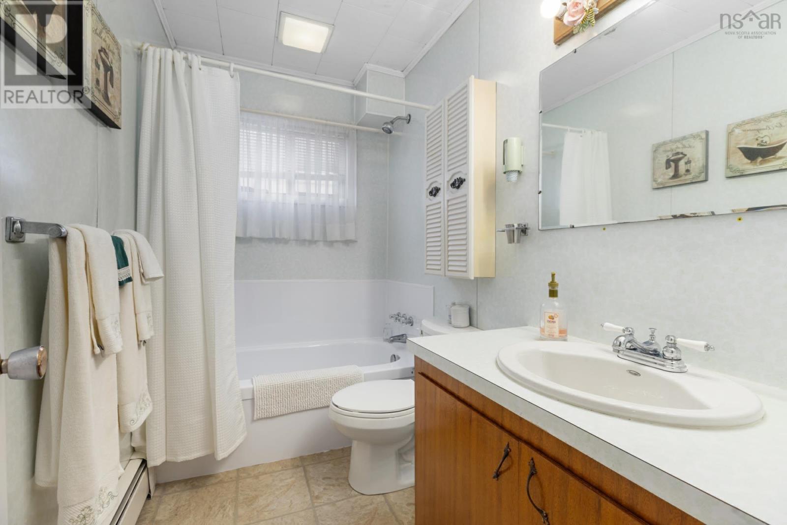 2883 Connaught Avenue, Halifax, Nova Scotia  B3L 3A2 - Photo 11 - 202603141